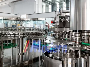 The basic principles and main structure of the carbonated soft drink filling machine The basic principles and main structure of the carbonated soft drink filling machine