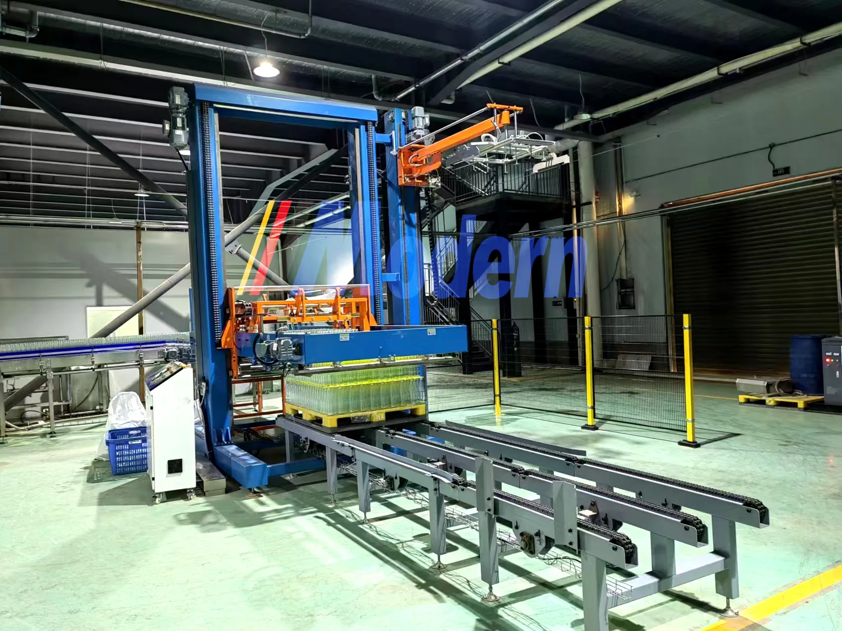 Automatic Depalletizer for Empty Cans and Bottles view 4