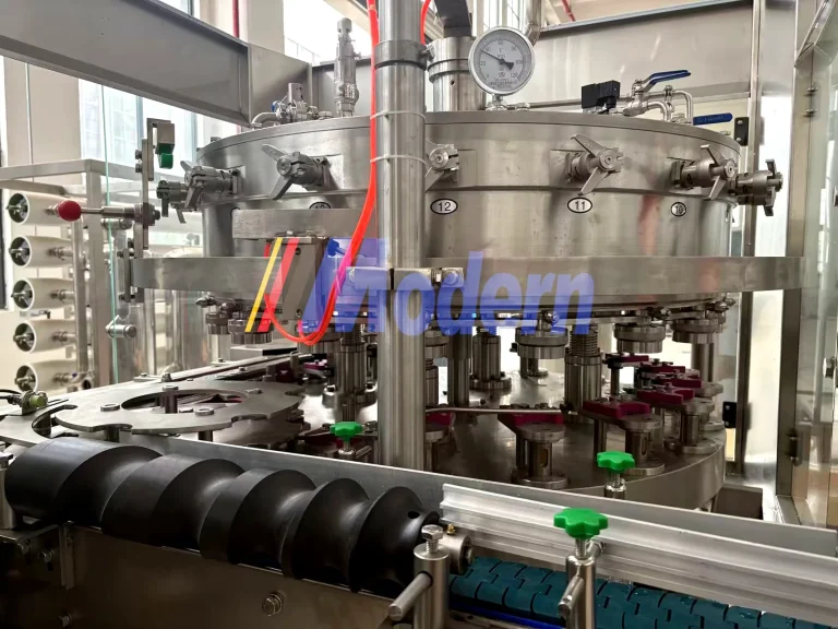 Carbonated Beverage Canning Machine