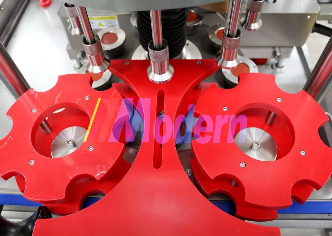 Rotary Hot Melt Glue Labeling Machine view 3